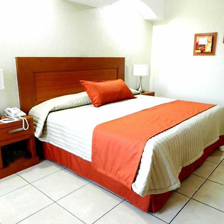 Hotel Malibu Zapopan Exterior photo